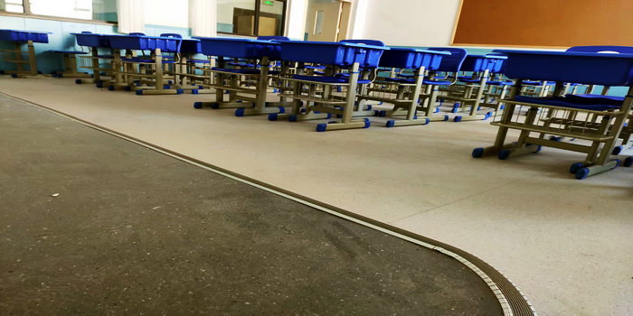 优恩PVC卷材地板